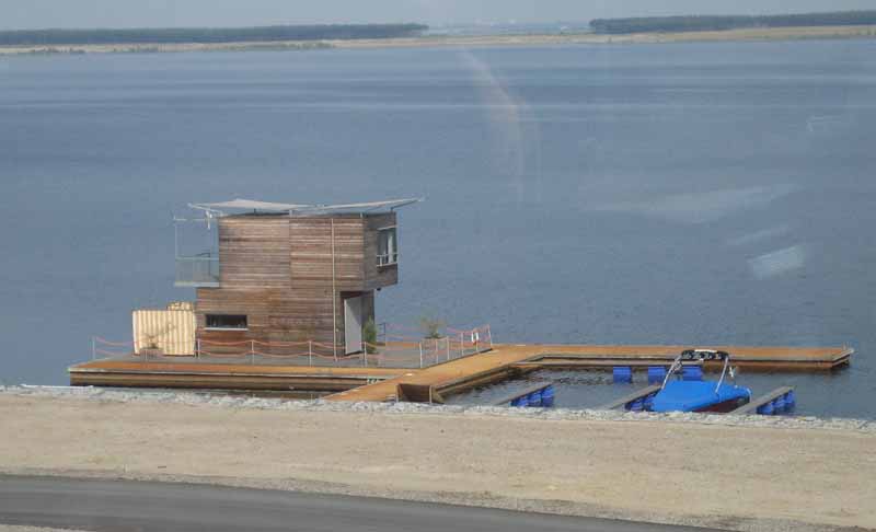 Schwimmendes Haus